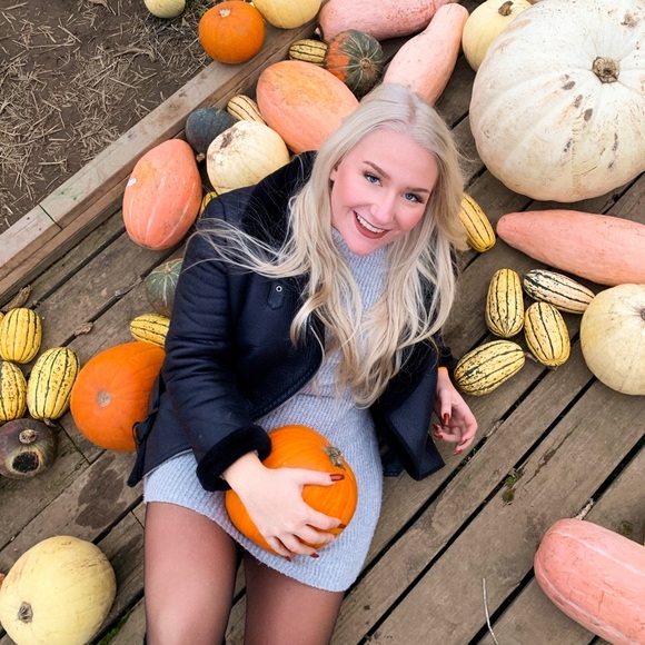 Meet your Posher, Mia - Picture 6 of 7